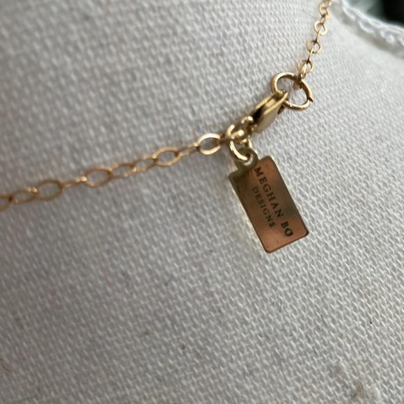 Delicate miniature gold coin and chain necklace - Picture 4 of 5